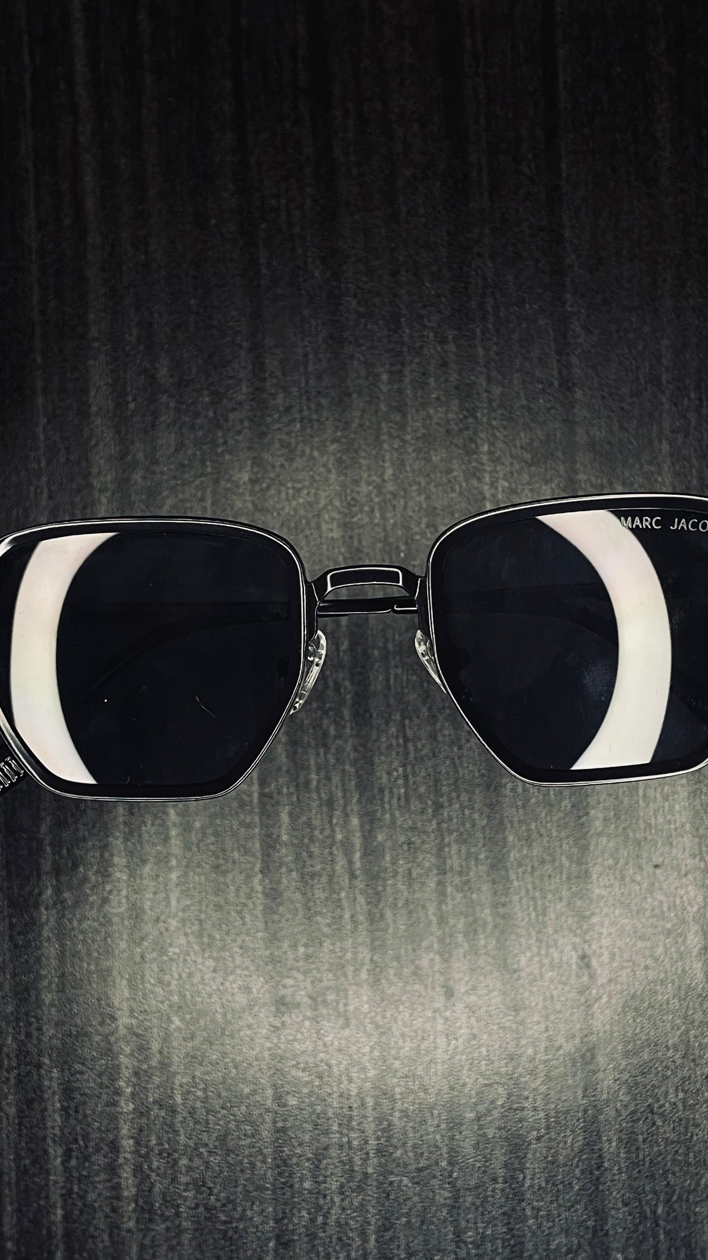 Slim Black Sunglass – Minimalist Style