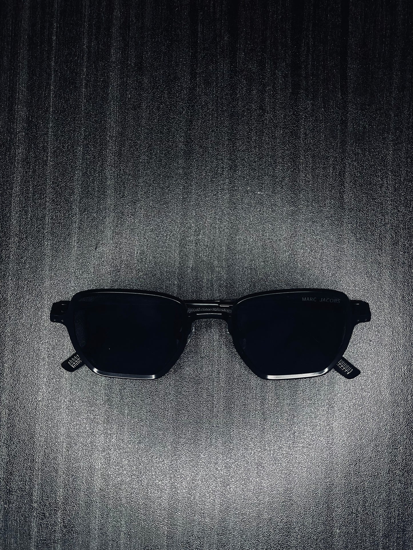 Classic Black Premium Sunglass – Timeless Look