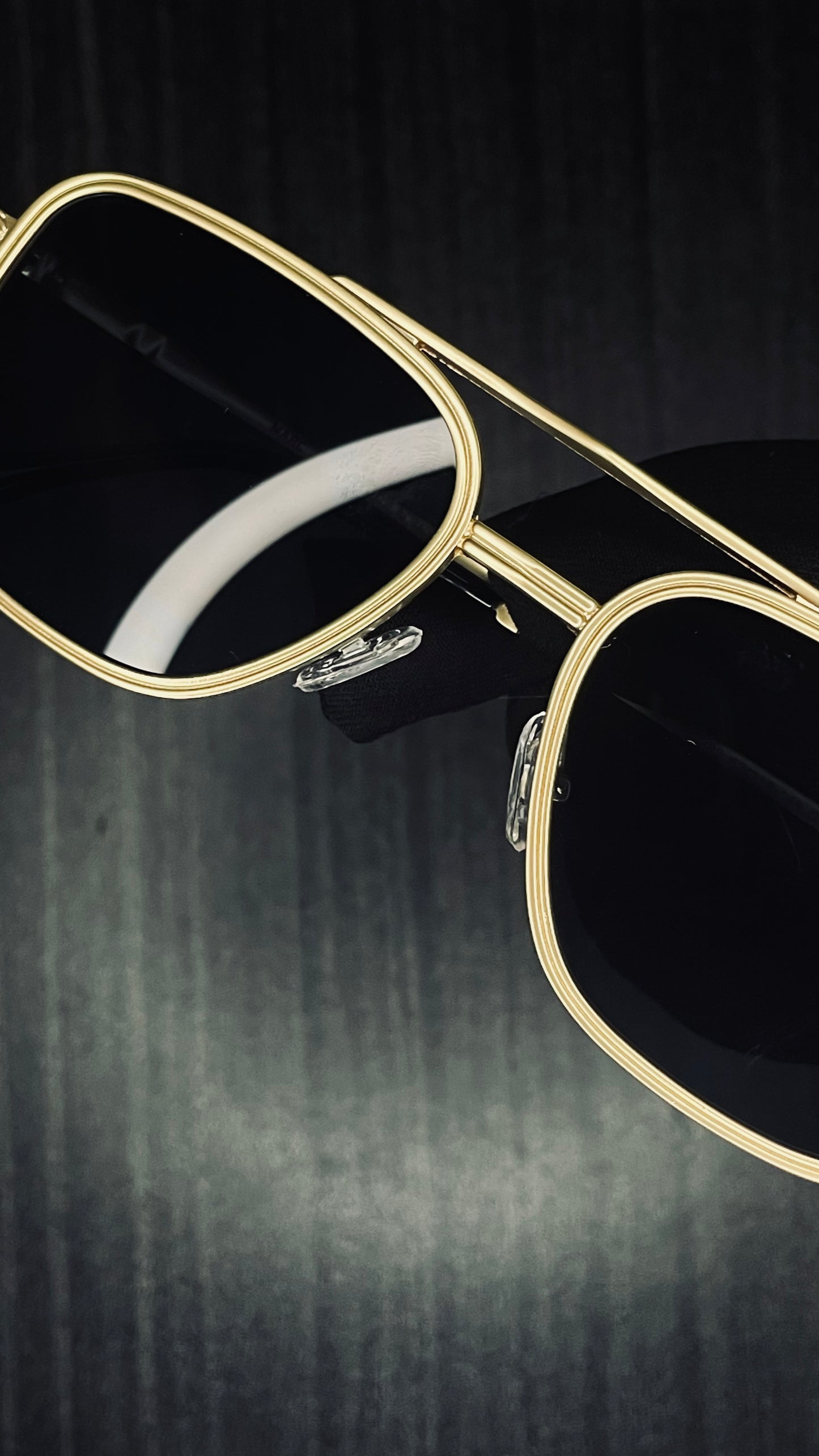Black & Gold Frame Sunglass – Premium Edition
